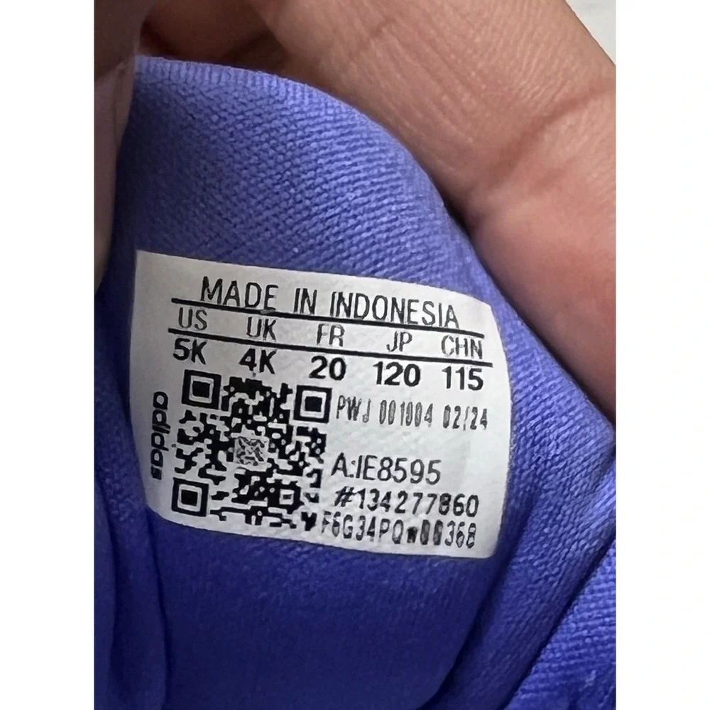 Girls kids Adidas Blue Running Sneakers Size 5‎ US